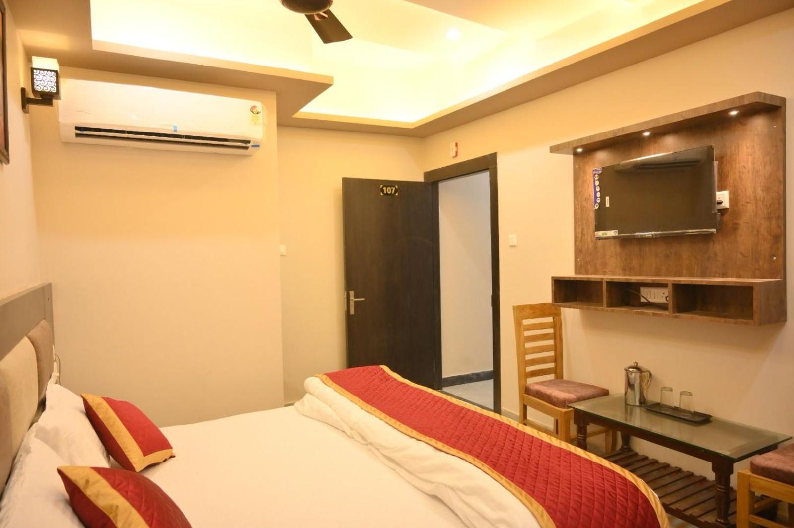 Hotel Ps Residency Varanasi Ngoại thất bức ảnh